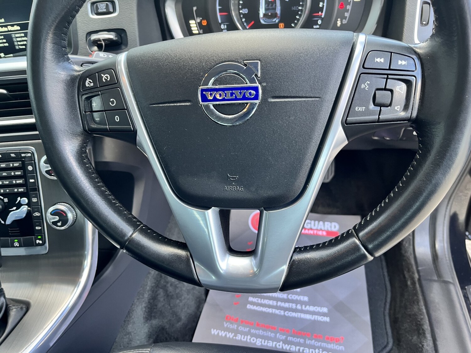 Used Volvo V60 2015 for sale - 78031584: Photo 17