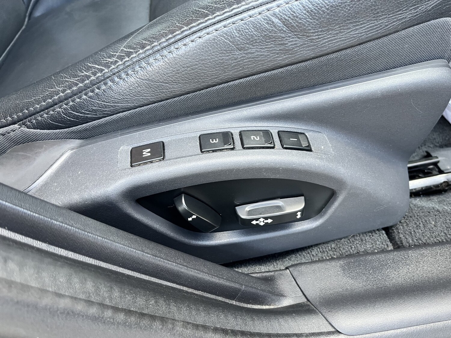 Used Volvo V60 2015 for sale - 78031584: Photo 20