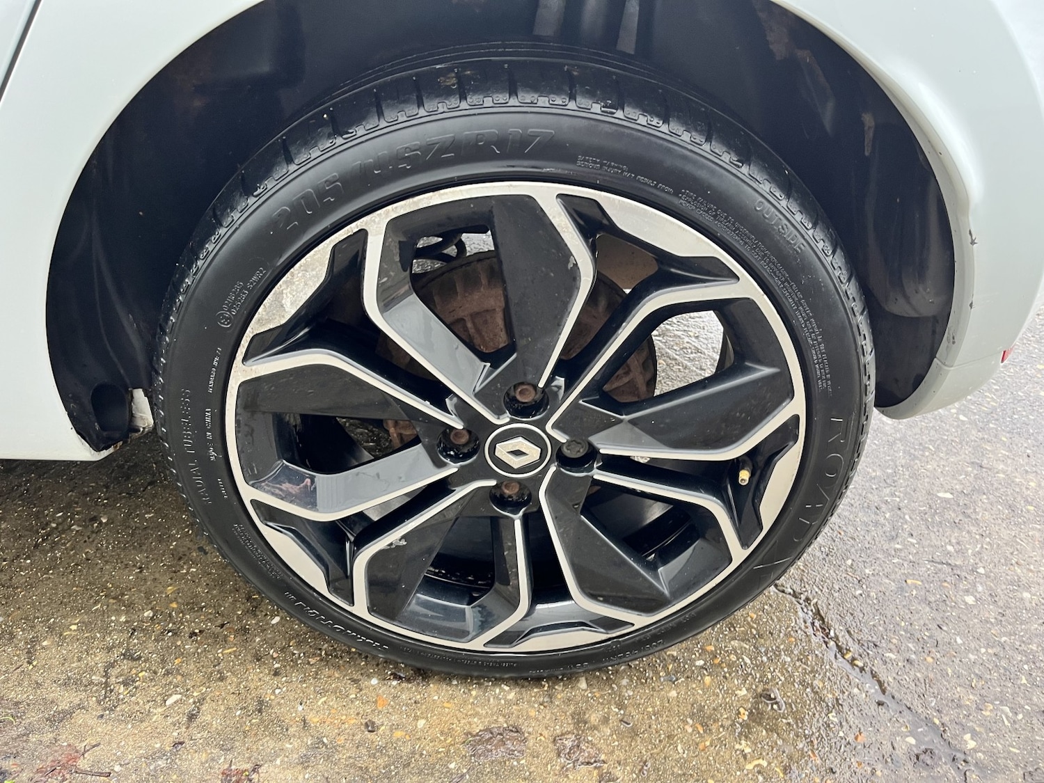 Used Renault Clio 2018 for sale - 77385304: Photo 14