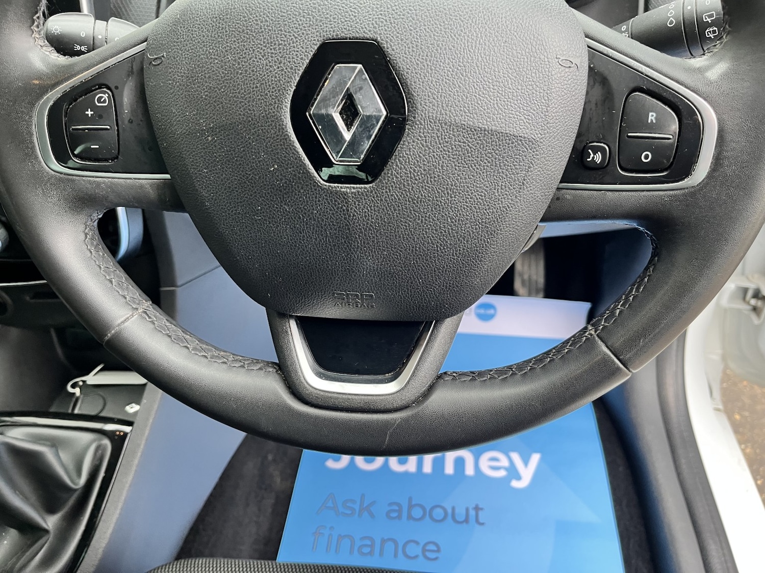 Used Renault Clio 2018 for sale - 77385304: Photo 18