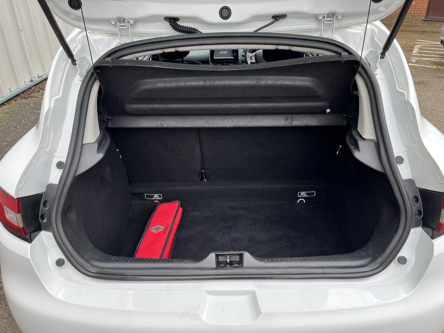 Used Renault Clio 2018 for sale - 77385304: Photo 23