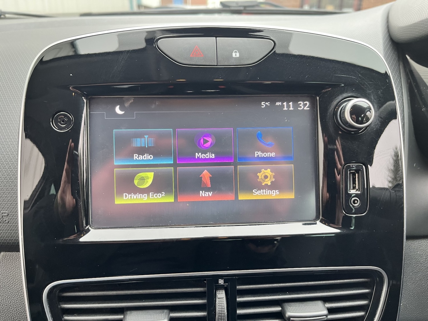 Used Renault Clio 2018 for sale - 77385304: Photo 28