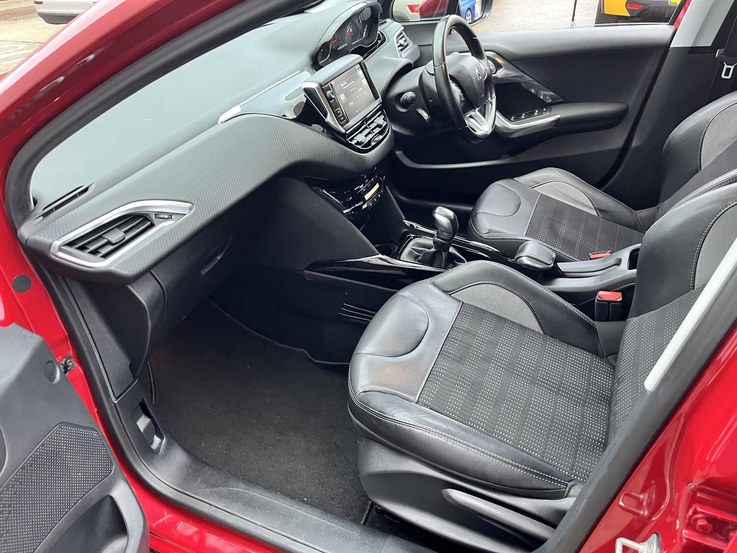 Used Peugeot 2008 2016 for sale - 77508542: Photo 24