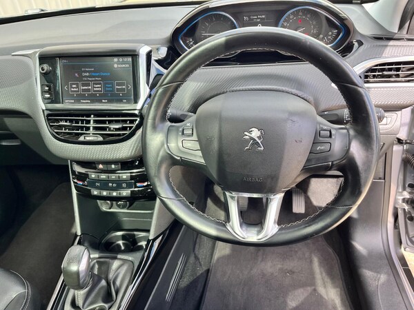 Used Peugeot 2008 2018 for sale - 76142526: Photo 15