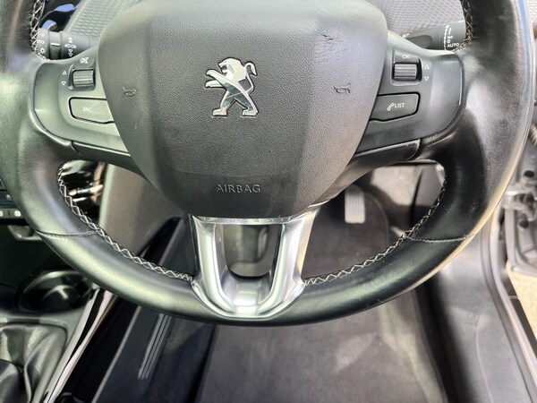 Used Peugeot 2008 2018 for sale - 76142526: Photo 17