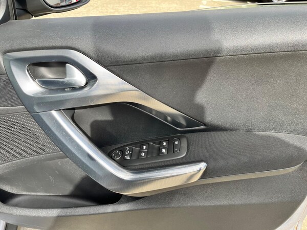 Used Peugeot 2008 2018 for sale - 76142526: Photo 20
