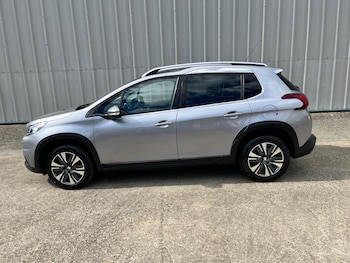 Used Peugeot 2008 2018 for sale - 76142526: Photo 2