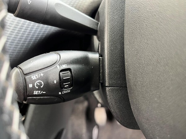 Used Peugeot 2008 2018 for sale - 76142526: Photo 36