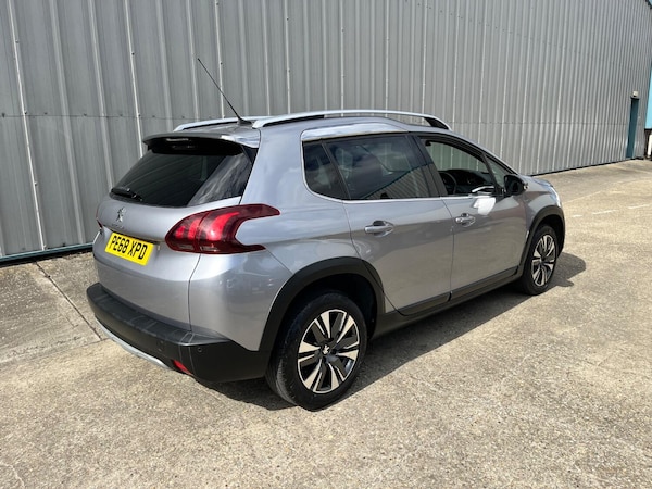 Used Peugeot 2008 2018 for sale - 76142526: Photo 5