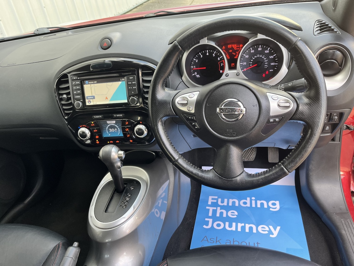 Used Nissan Juke 2014 for sale - 77073082: Photo 17