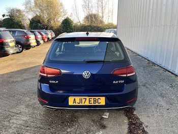 Used Volkswagen Golf 2017 for sale - 76741324: Photo