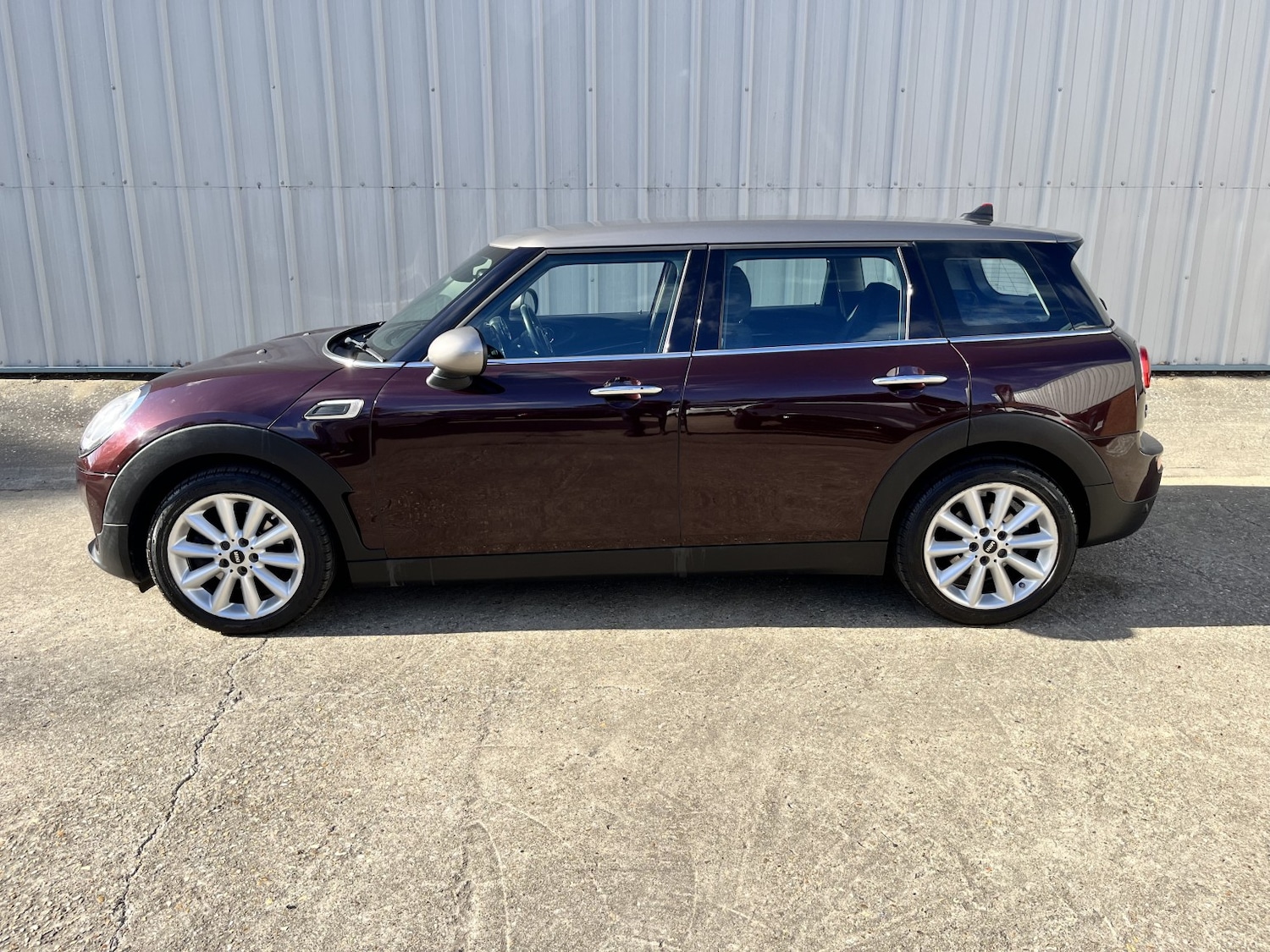 Used MINI Clubman 2016 for sale - 76382449: Photo 2
