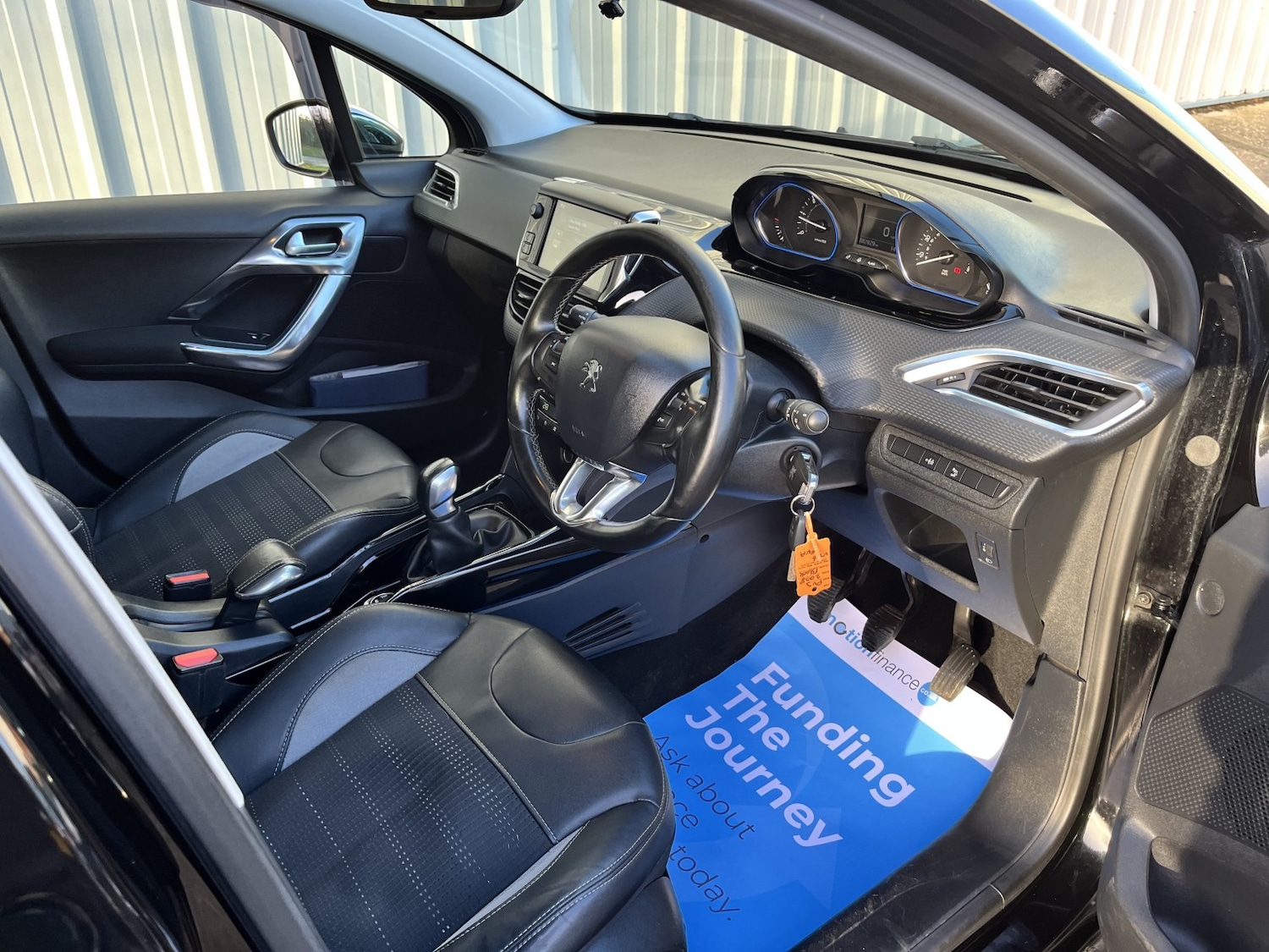 Used Peugeot 2008 2016 for sale - 76896953: Photo 15