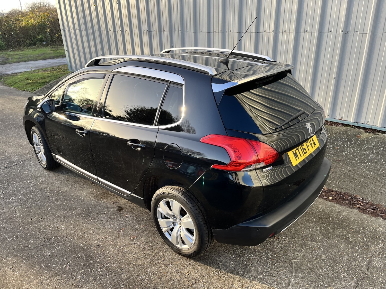 Used Peugeot 2008 2016 for sale - 76896953: Photo 3