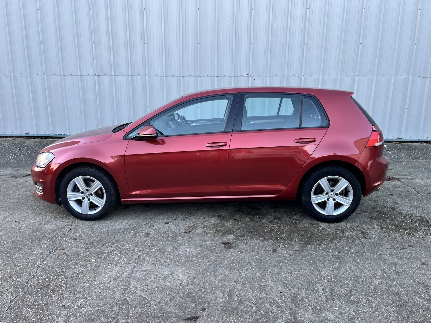 Used Volkswagen Golf 2015 for sale - 76741326: Photo 2