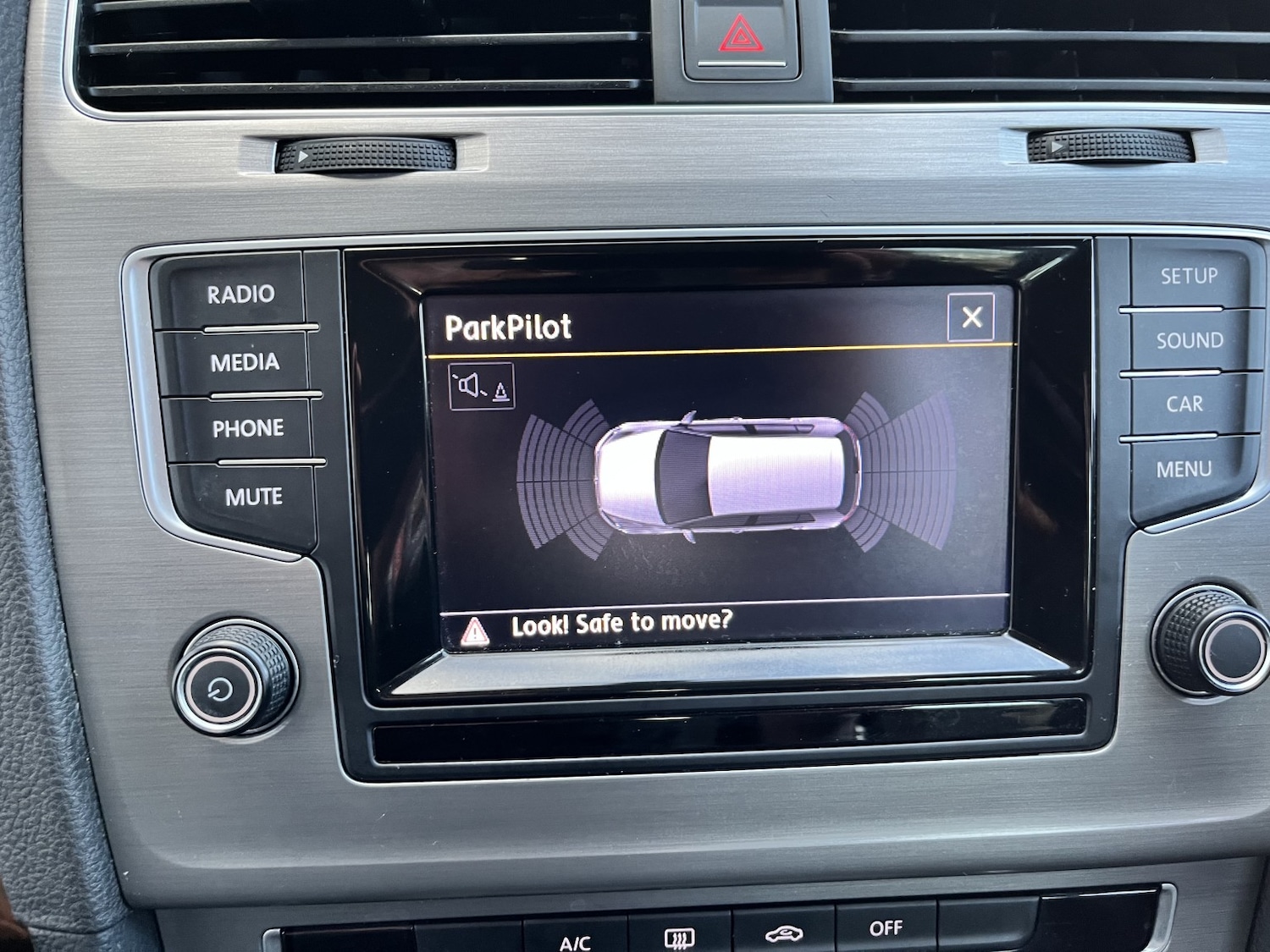 Used Volkswagen Golf 2015 for sale - 76741326: Photo 29