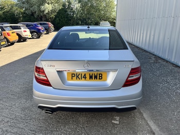 Used Mercedes-Benz C Class 2014 for sale - 79504703: Photo