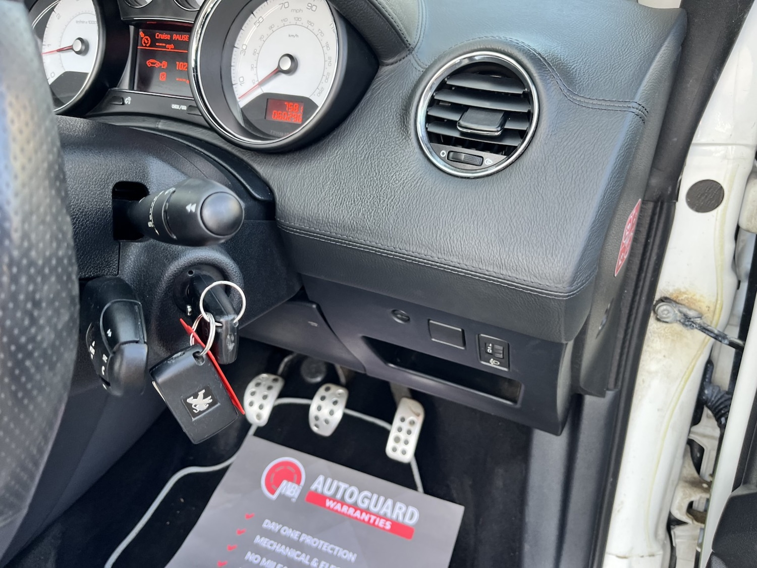 Used Peugeot 308 2013 for sale - 77766444: Photo 23