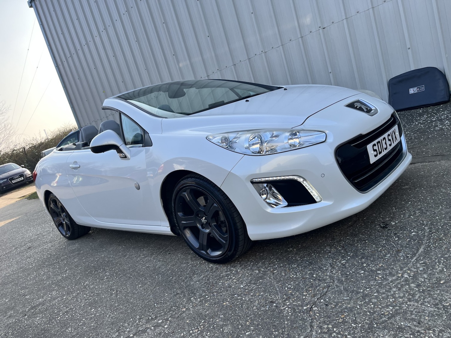 Used Peugeot 308 2013 for sale - 77766444: Photo 8