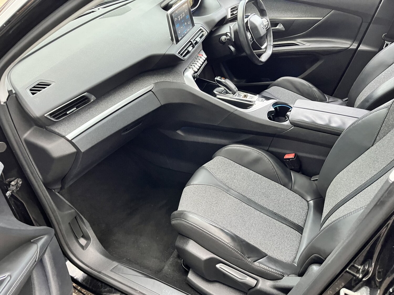 Used Peugeot 3008 2017 for sale - 78031781: Photo 23