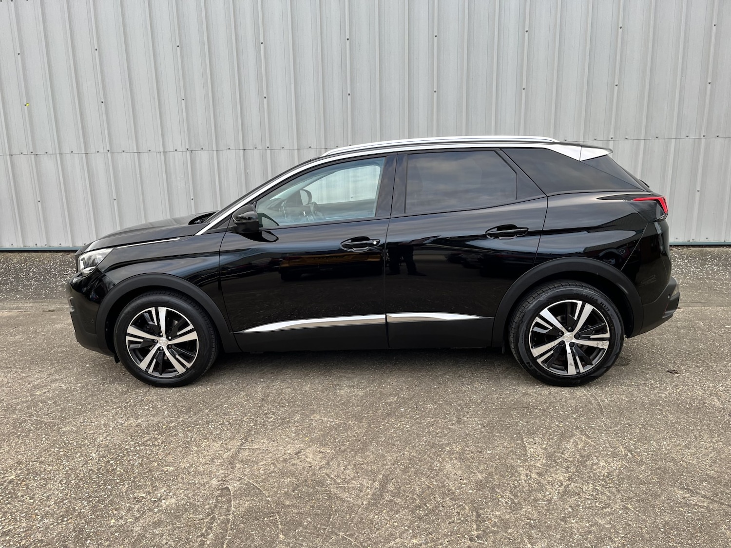 Used Peugeot 3008 2017 for sale - 78031781: Photo 3