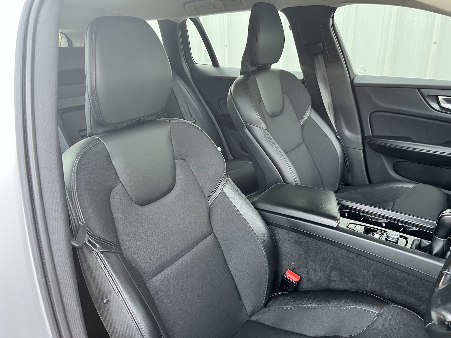 Used Volvo V60 2019 for sale - 76836943: Photo 15