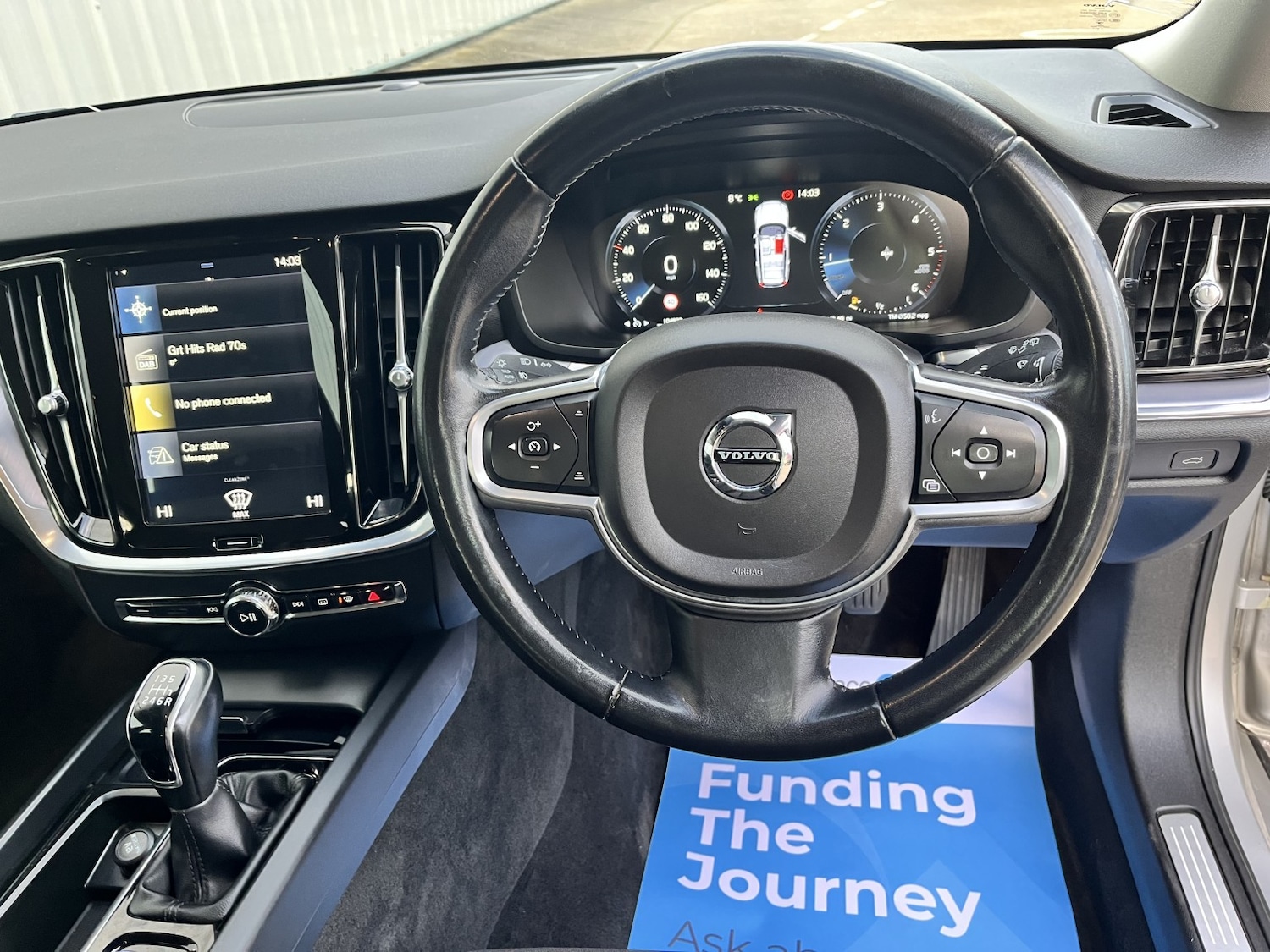 Used Volvo V60 2019 for sale - 76836943: Photo 17