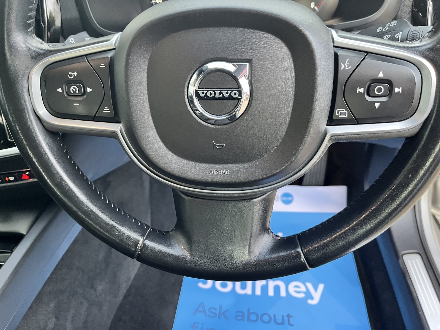 Used Volvo V60 2019 for sale - 76836943: Photo 18