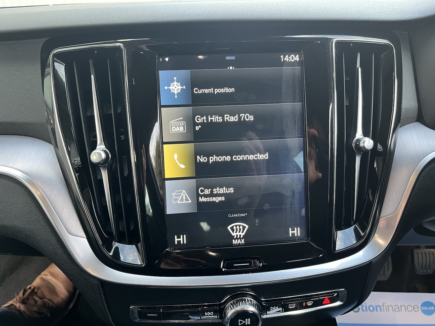 Used Volvo V60 2019 for sale - 76836943: Photo 29