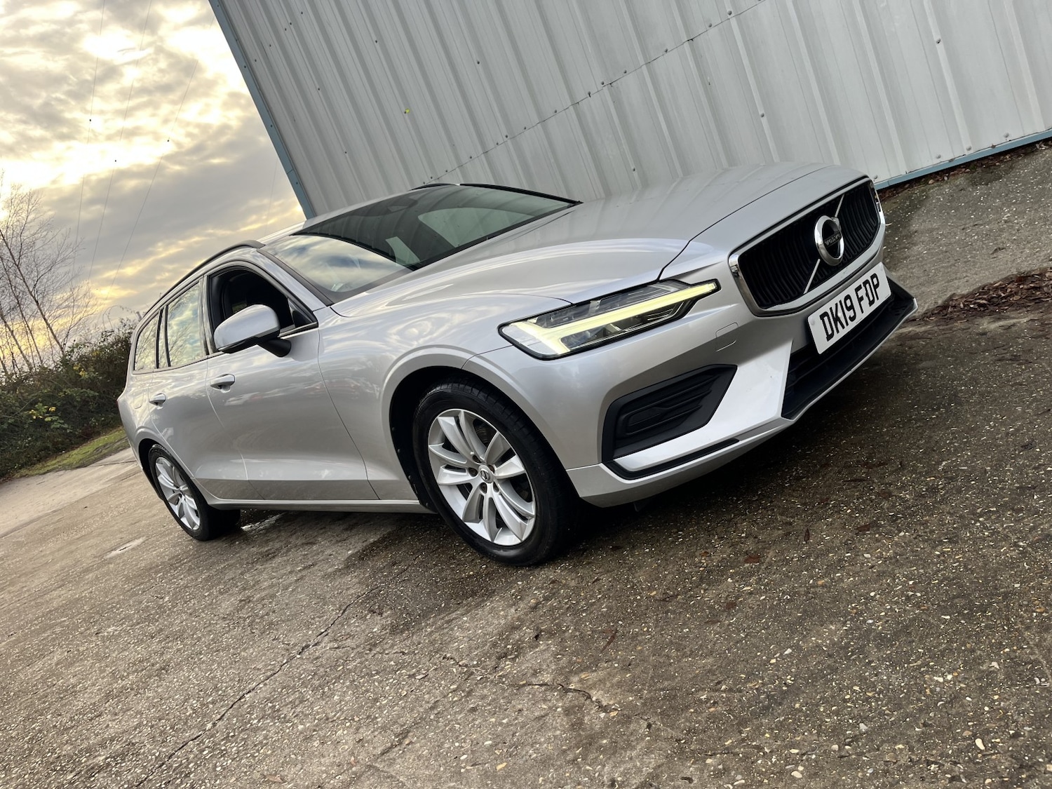 Used Volvo V60 2019 for sale - 76836943: Photo 7