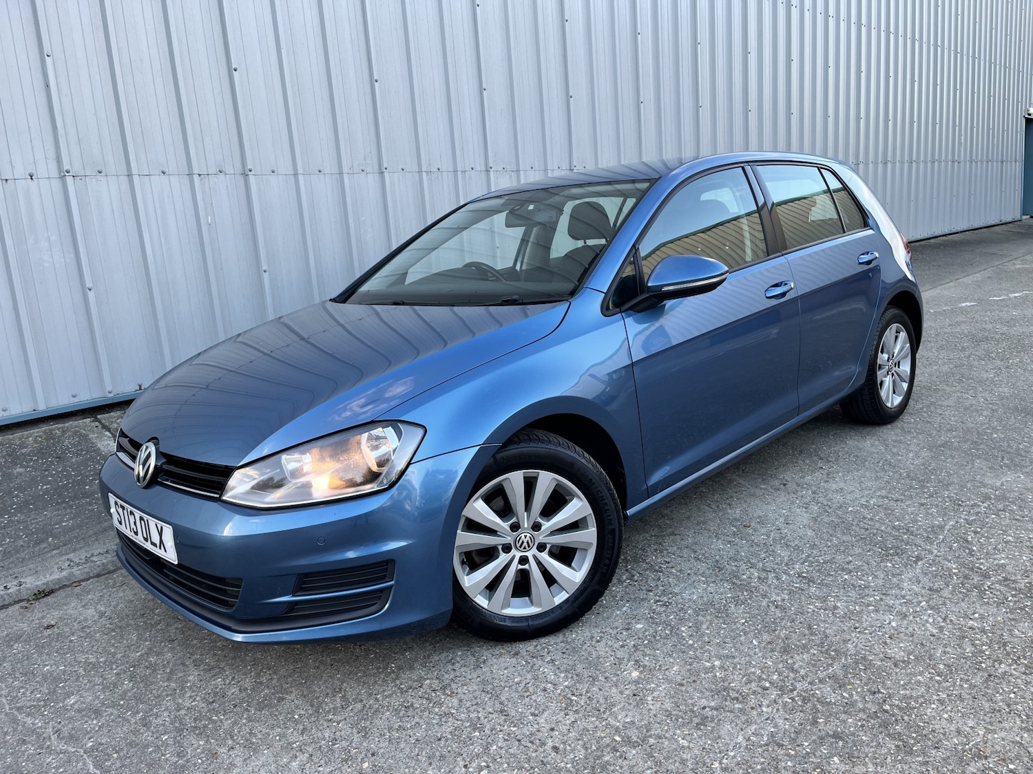 Used Volkswagen Golf 2013 for sale - 76396998: Photo 1