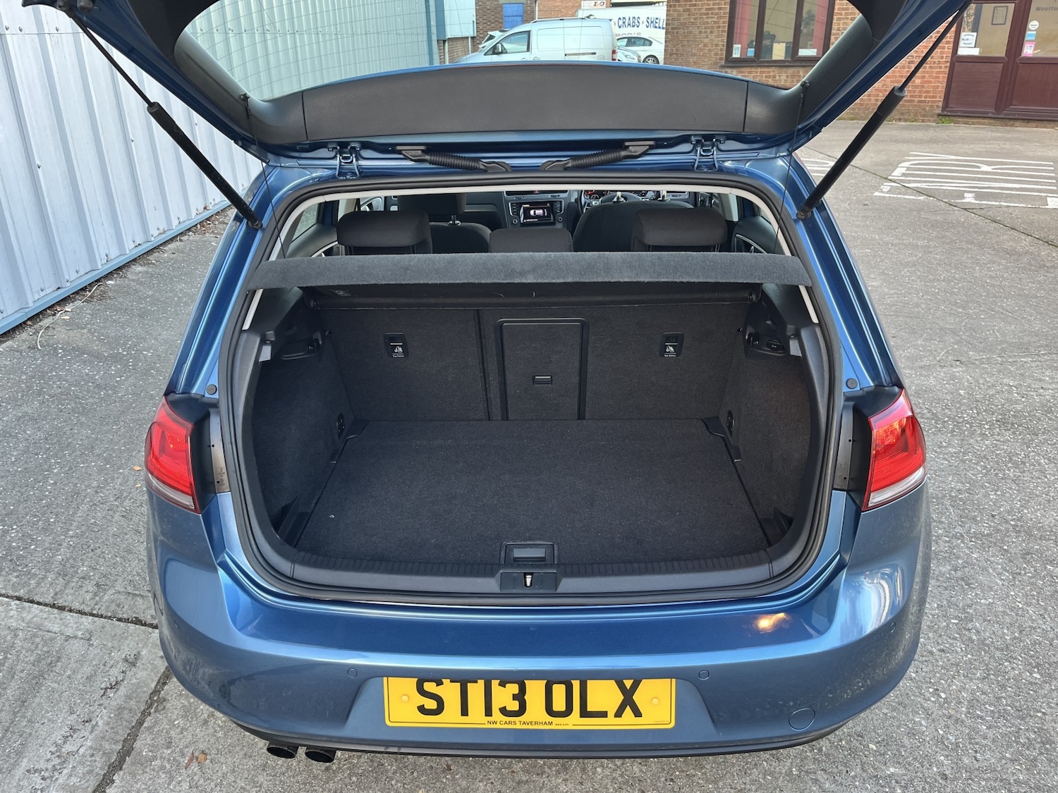 Used Volkswagen Golf 2013 for sale - 76396998: Photo 20