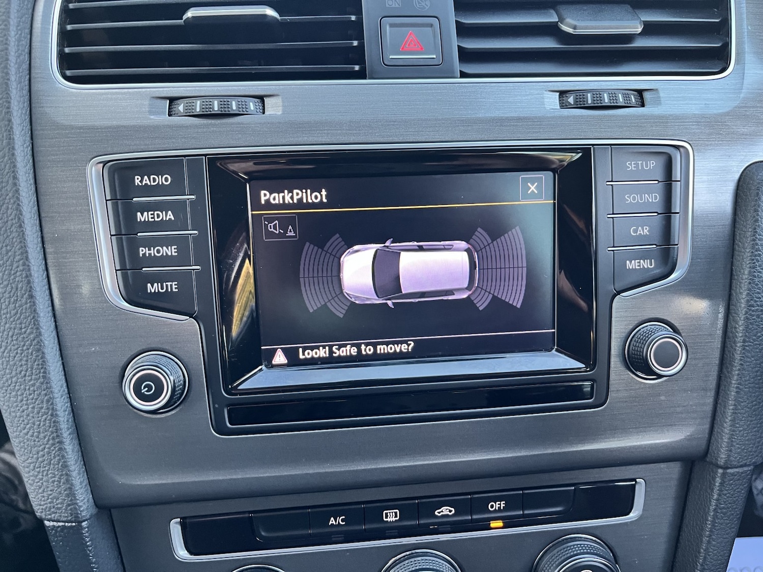 Used Volkswagen Golf 2013 for sale - 76396998: Photo 27