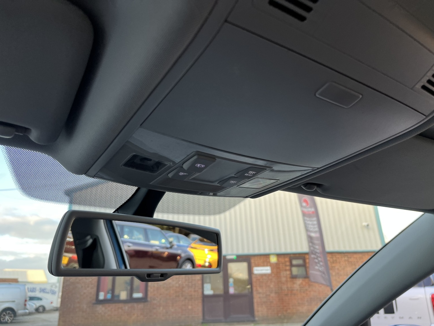 Used Volkswagen Golf 2013 for sale - 76396998: Photo 32