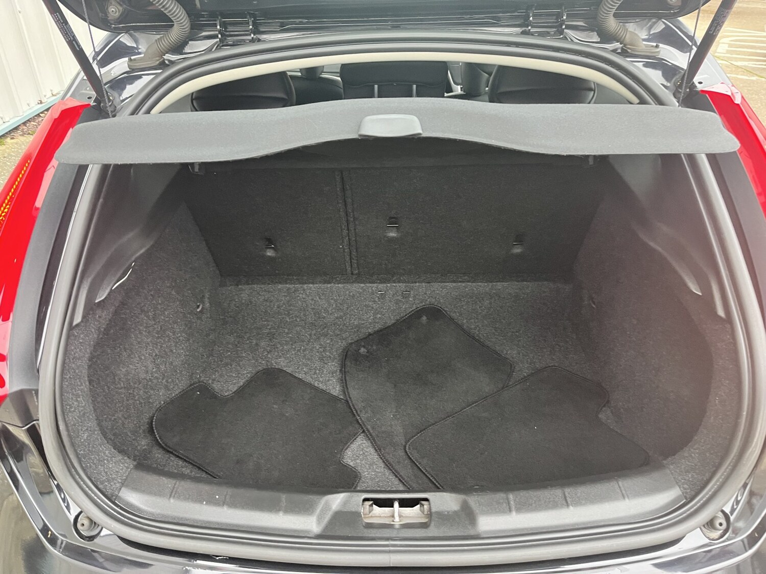 Used Volvo V40 2014 for sale - 77409579: Photo 21