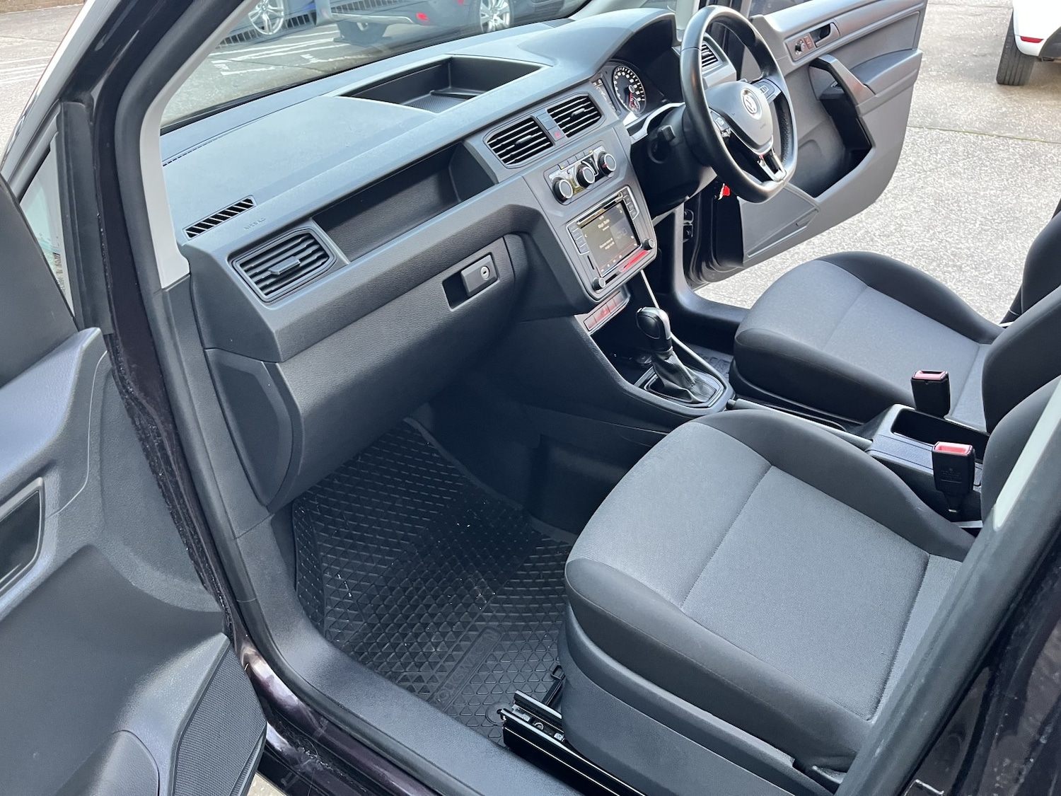 Used Volkswagen Caddy Maxi 2019 for sale - 77766447: Photo 25