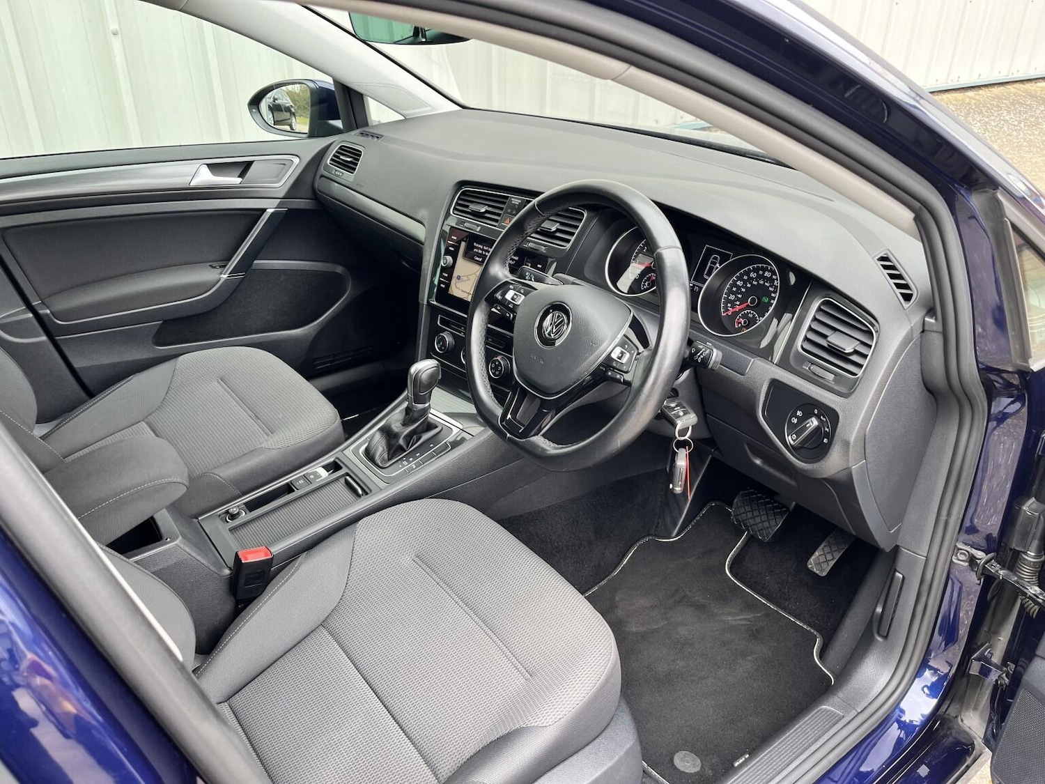 Used Volkswagen Golf 2017 for sale - 78222896: Photo 16