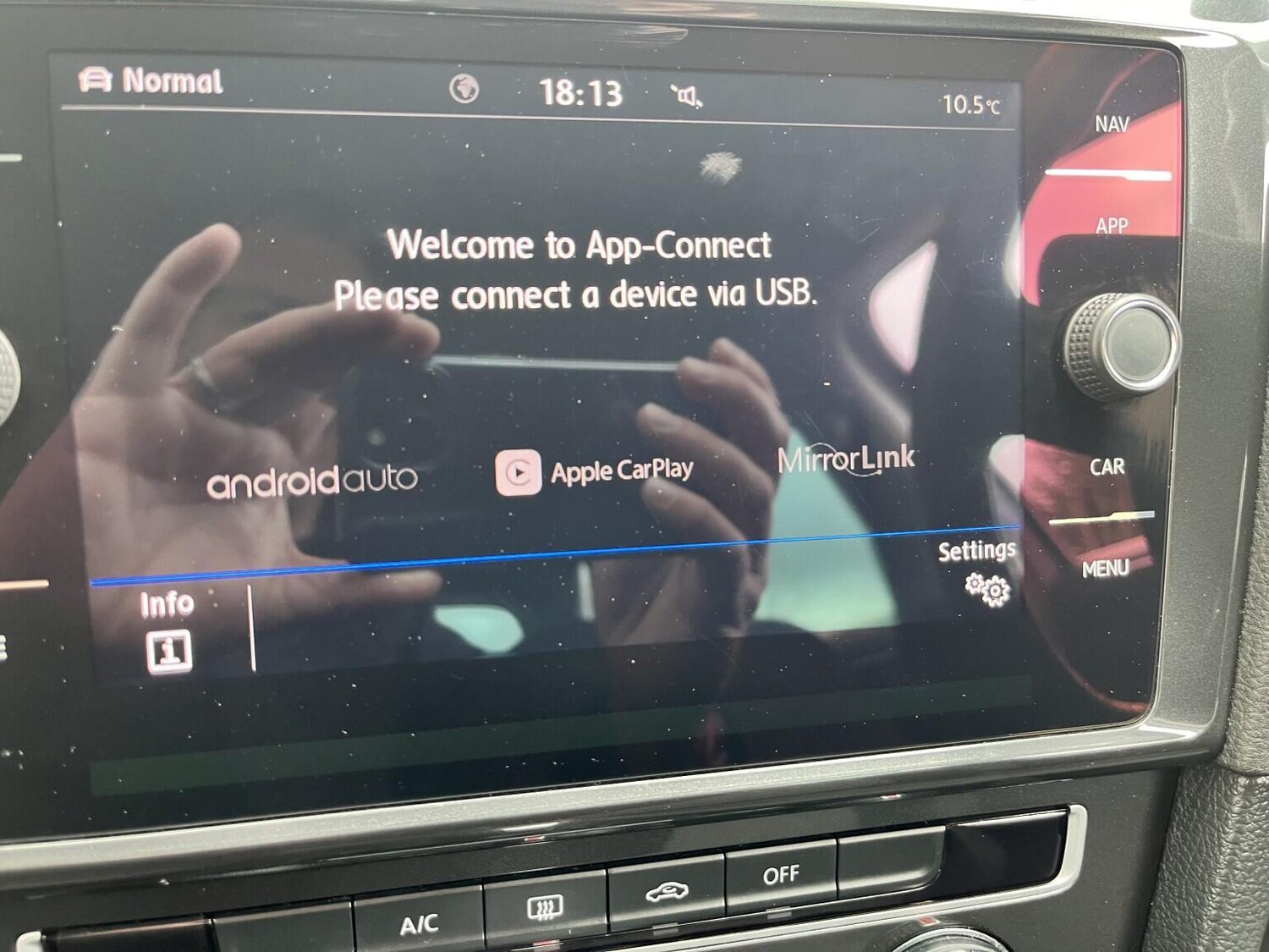 Used Volkswagen Golf 2017 for sale - 78222896: Photo 32