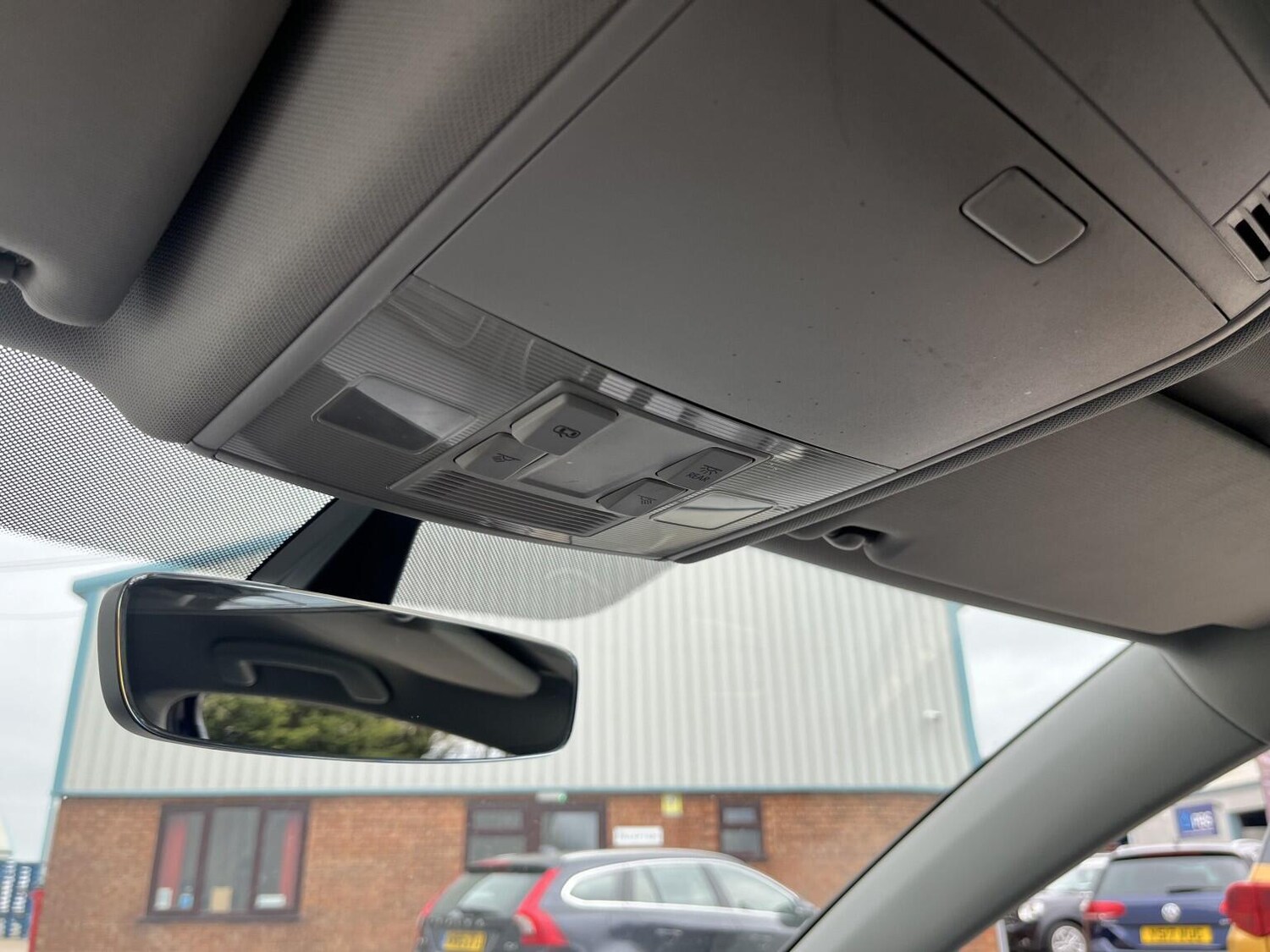 Used Volkswagen Golf 2017 for sale - 78222896: Photo 34