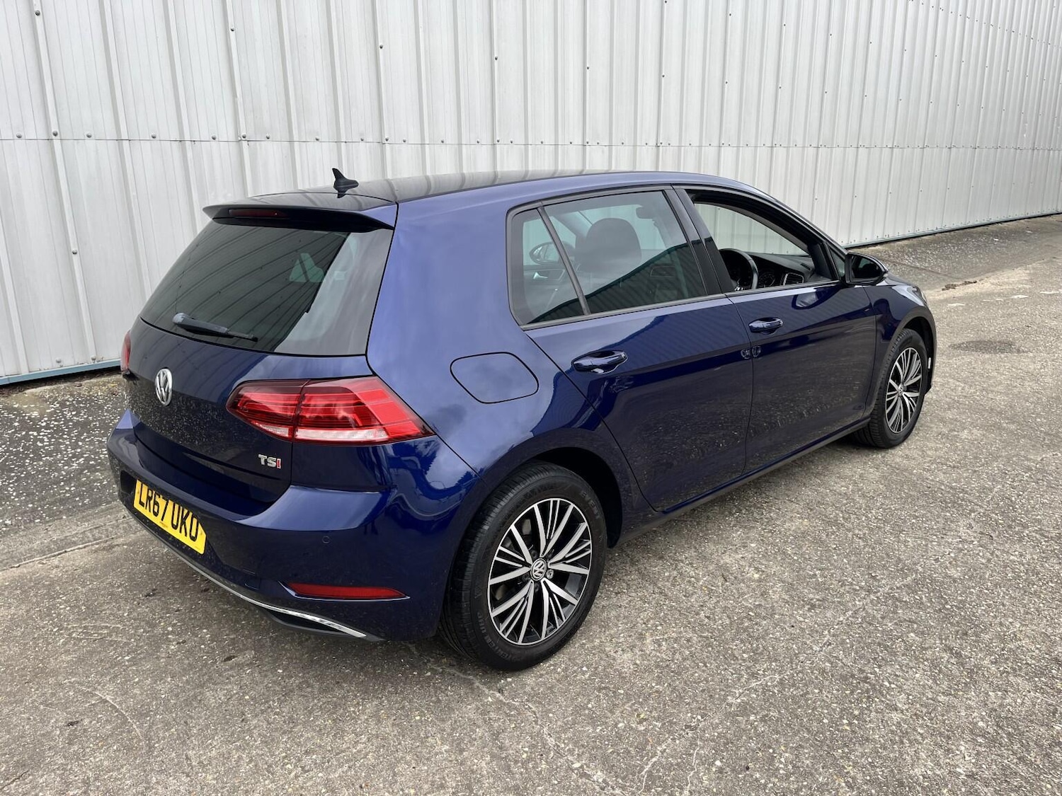 Used Volkswagen Golf 2017 for sale - 78222896: Photo 5