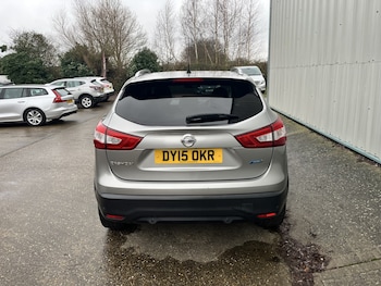 Used Nissan Qashqai 2015 for sale - 77179758: Photo