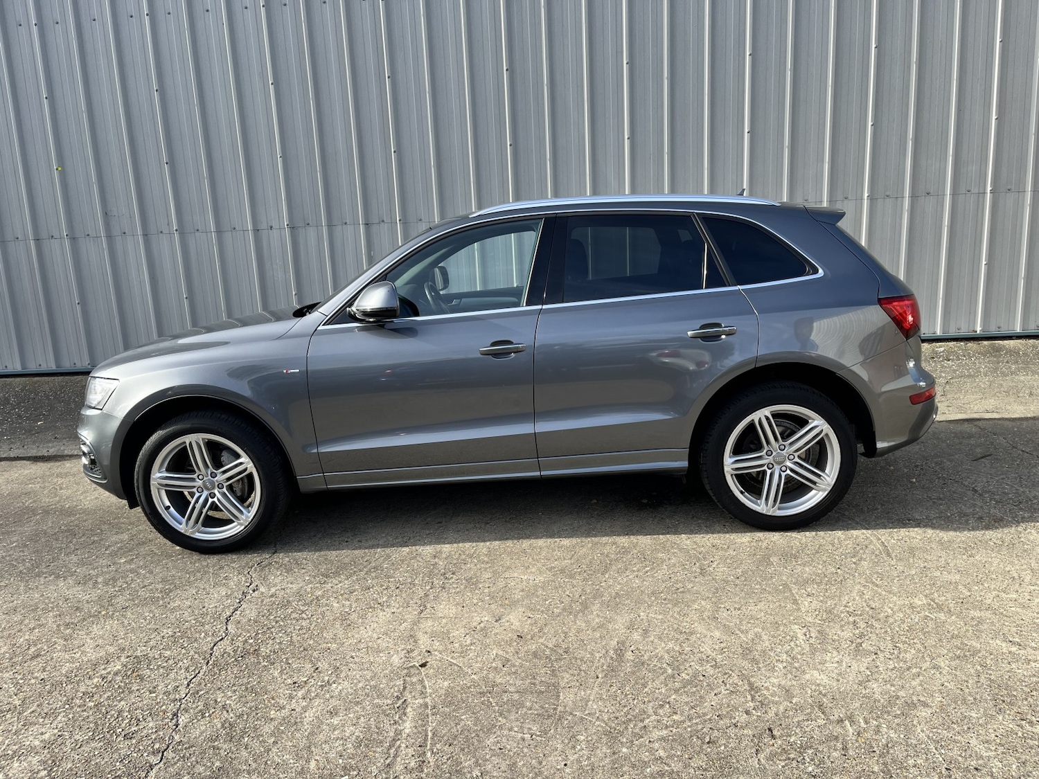 Used Audi Q5 2015 for sale - 76397023: Photo 2