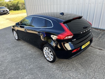 Used Volvo V40 2016 for sale - 78374454: Photo