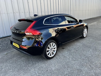 Used Volvo V40 2016 for sale - 78374454: Photo