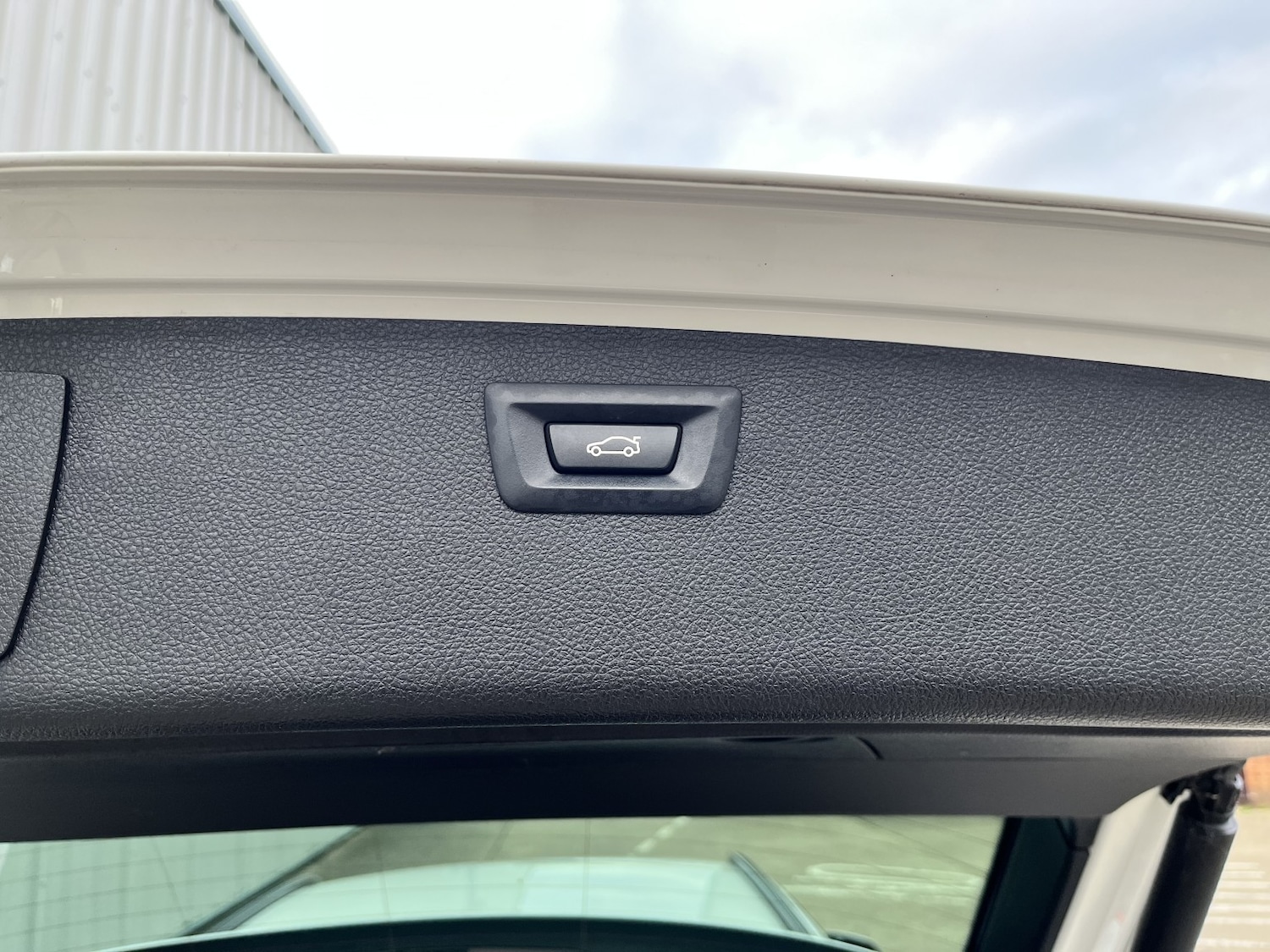 Used BMW 3 Series 2016 for sale - 76369291: Photo 23