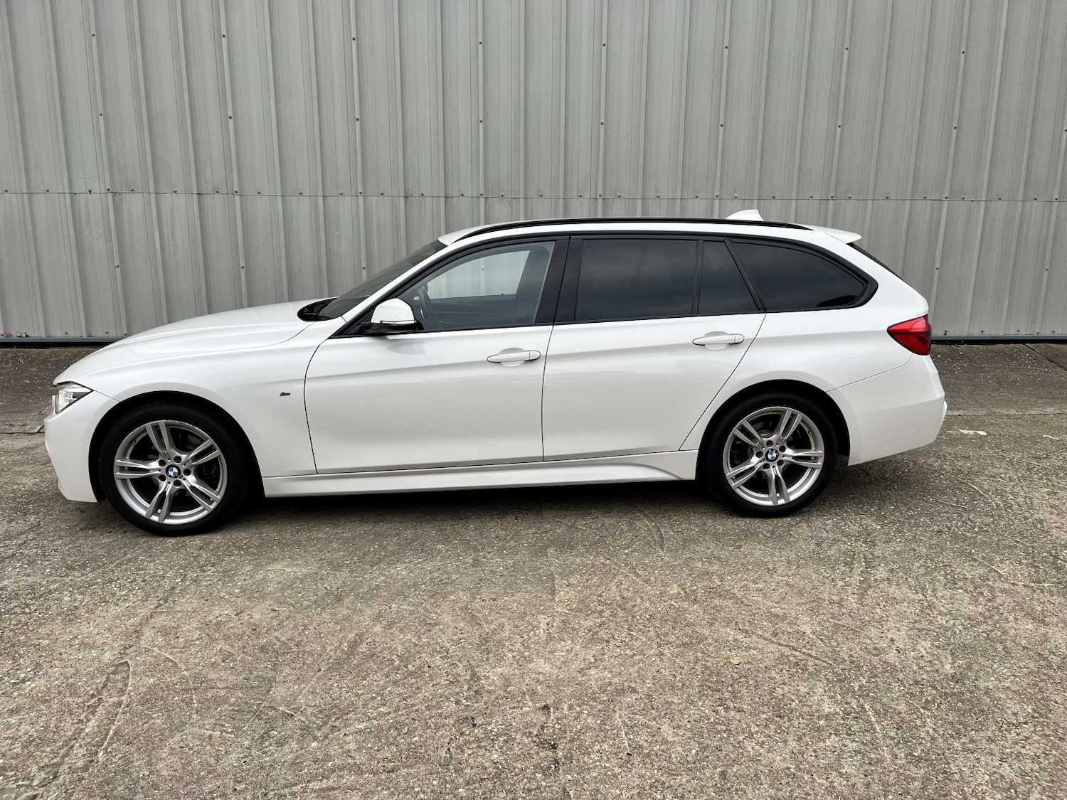 Used BMW 3 Series 2016 for sale - 76369291: Photo 3