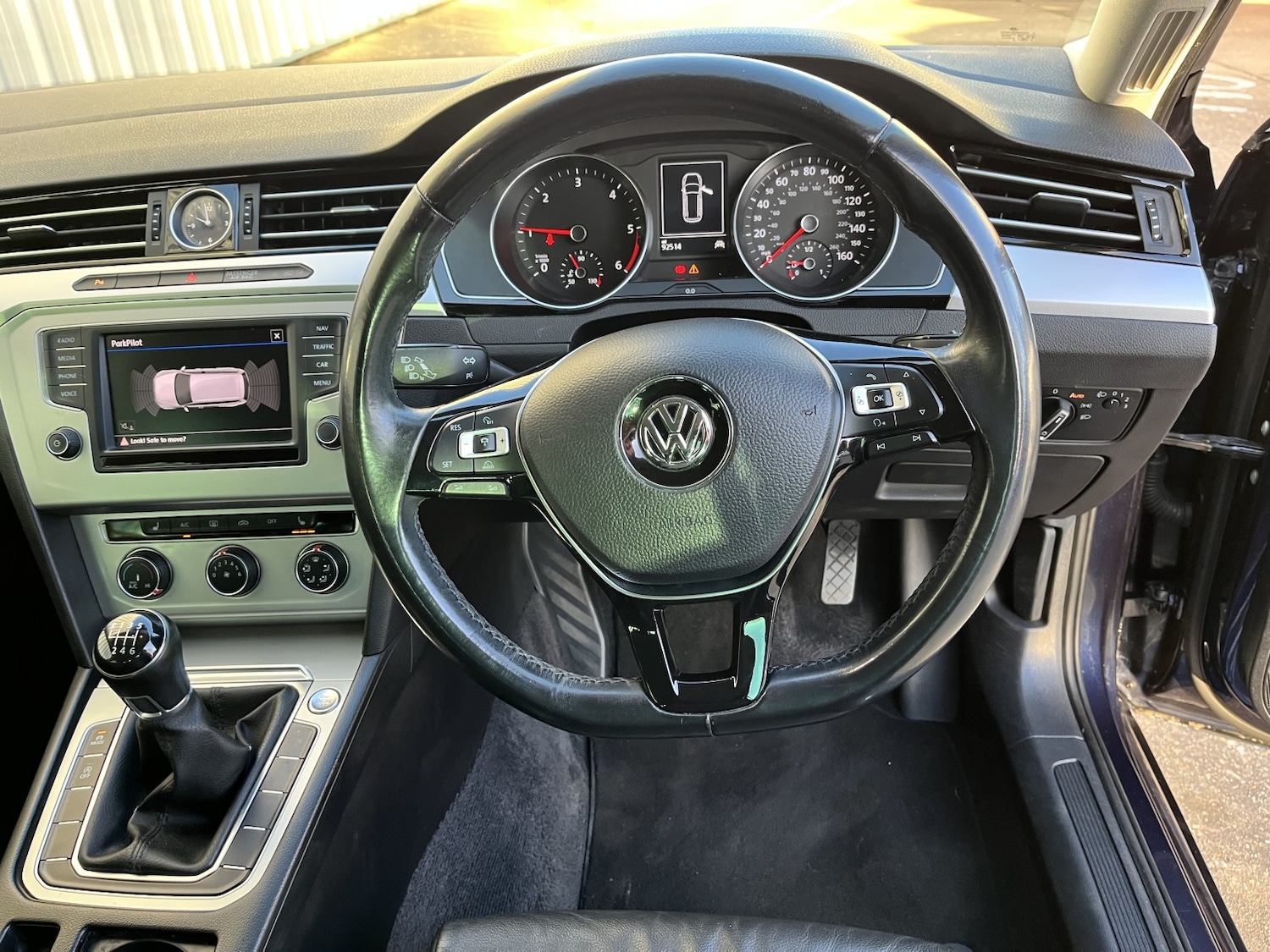 Used Volkswagen Passat 2017 for sale - 77089751: Photo 16