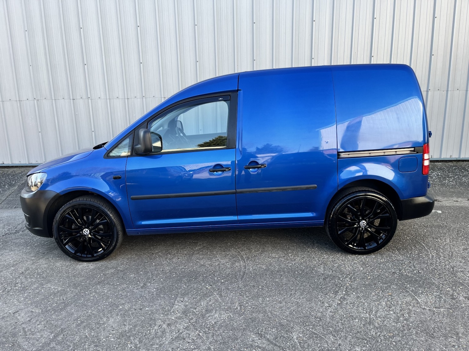 Used Volkswagen Caddy 2014 for sale - 77938180: Photo 2