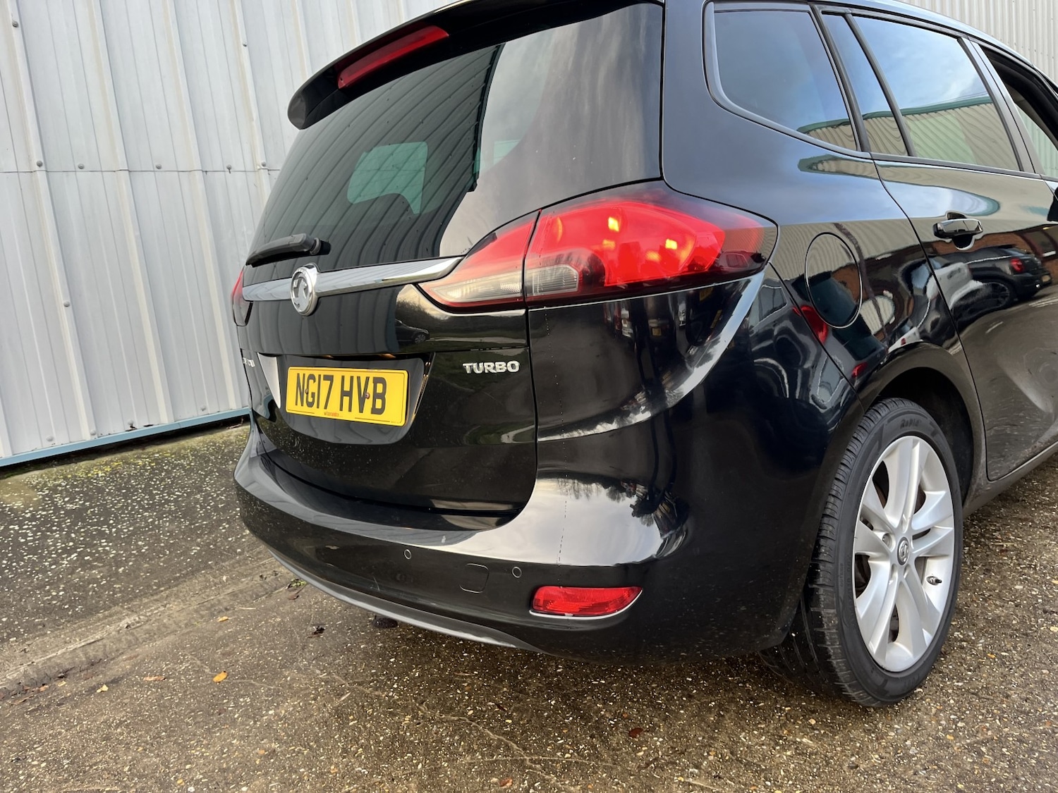 Used Vauxhall Zafira Tourer 2017 for sale - 76837047: Photo 11