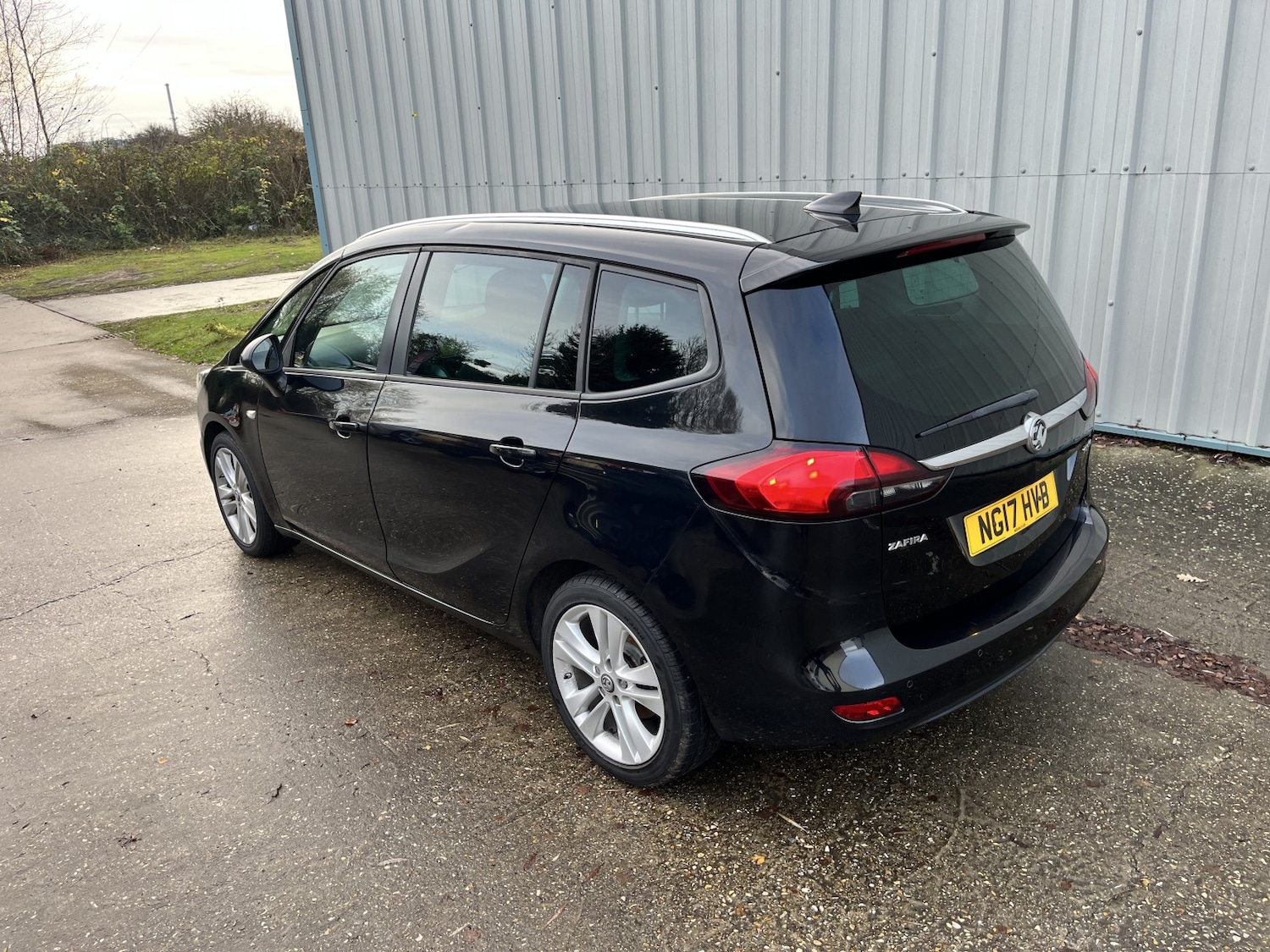 Used Vauxhall Zafira Tourer 2017 for sale - 76837047: Photo 3
